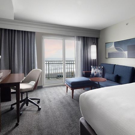 Отель Courtyard By Marriott Galveston Island Экстерьер фото