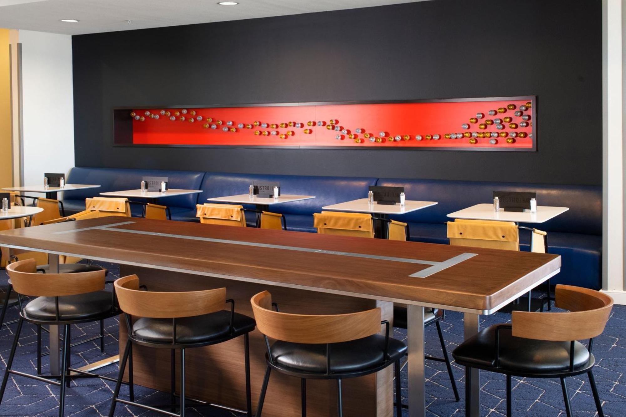 Отель Courtyard By Marriott Galveston Island Экстерьер фото