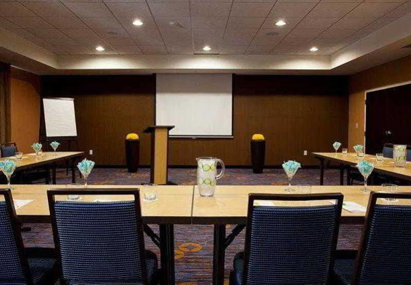 Отель Courtyard By Marriott Galveston Island Экстерьер фото